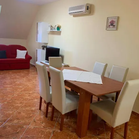 Bibor Apartman