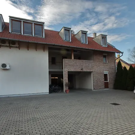 דירה Bibor גיולה